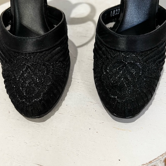 Jacques Lemans Stitch Embellished Satin Black Evening Heels in size 3. - Picture 2 of 9